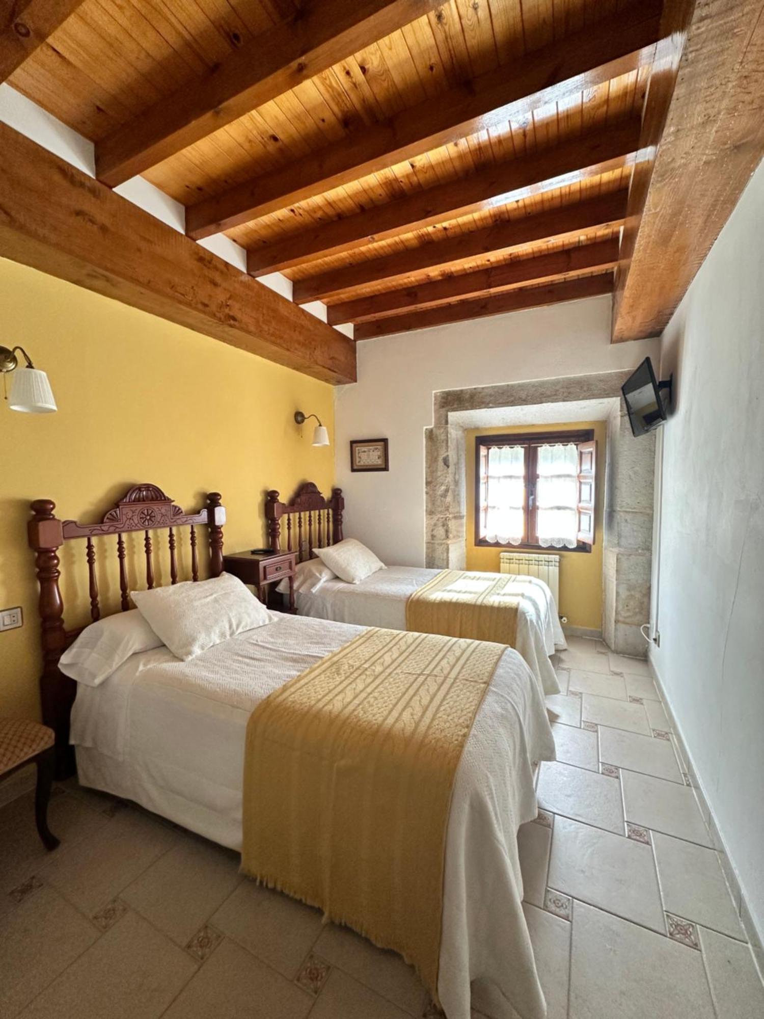 Casa Rural El Torrejon Arenas De Cabrales Exterior photo