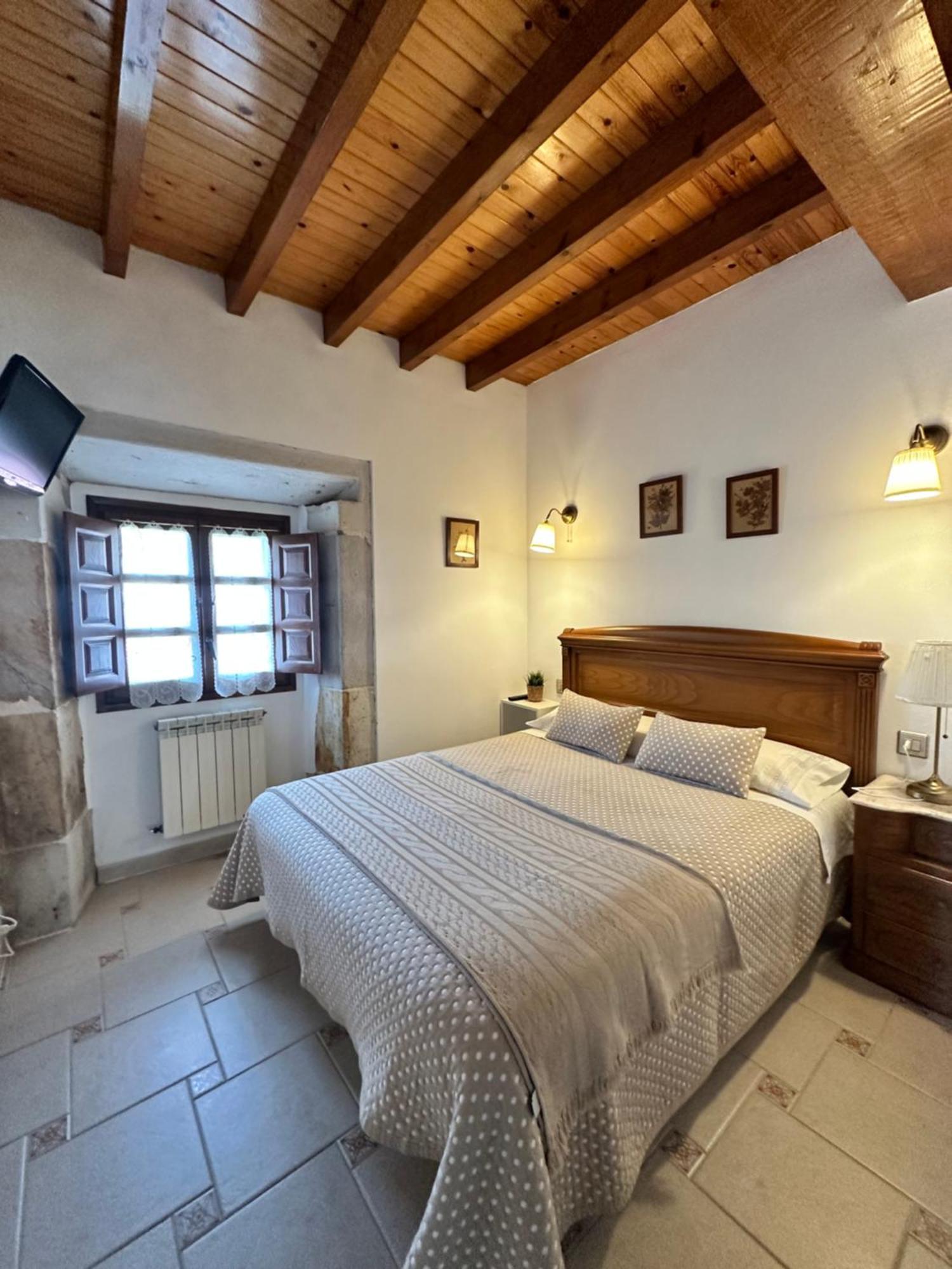Casa Rural El Torrejon Arenas De Cabrales Exterior photo
